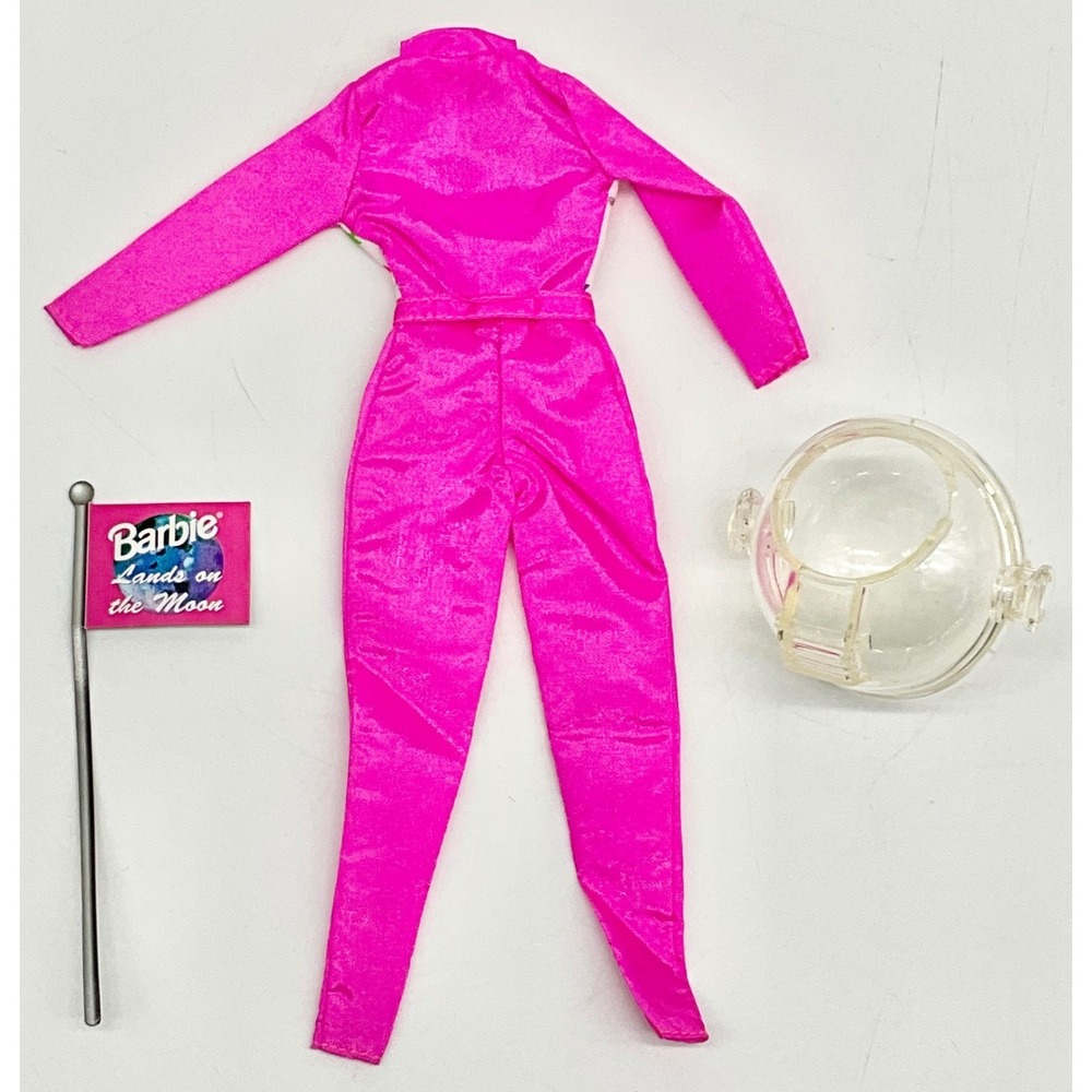 1997 Barbie Cool Career Fashions-Astronaut 68617 (As shown)